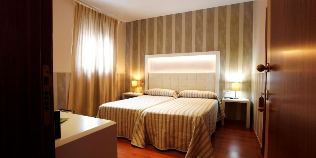 Penzion Paris 2*